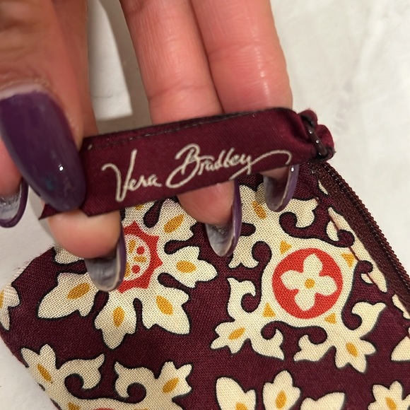 🔥Vera Bradley Red Floral coin bag🔥 - Picture 3 of 4